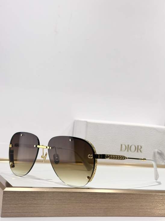Picture of Dior Sunglasses _SKUfw77366842fw